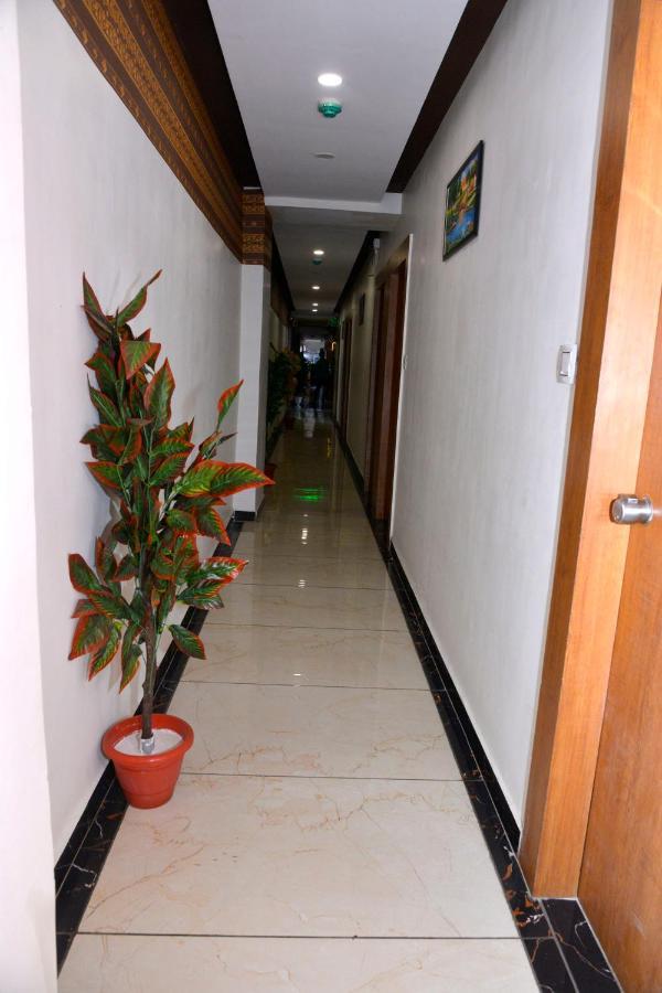 Hotel Asopalav Gandhinagar Exterior photo